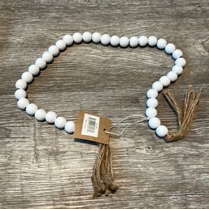 NWT Collins White Bead Decor
